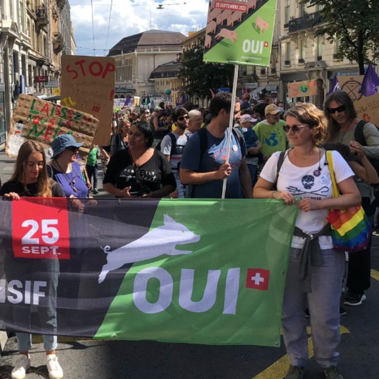 Peaceful protest for the MTI